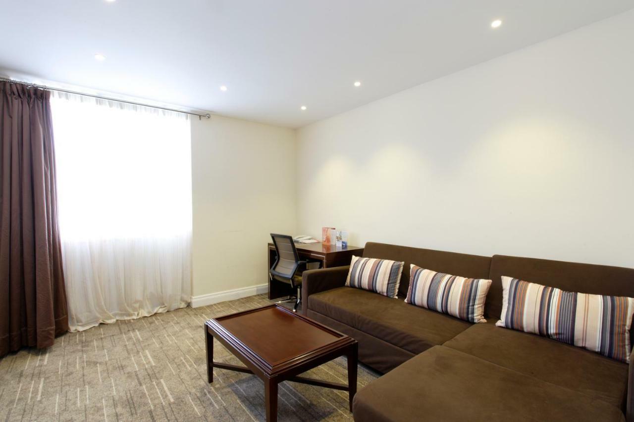 Ramada Solihull, Birmingham Buitenkant foto